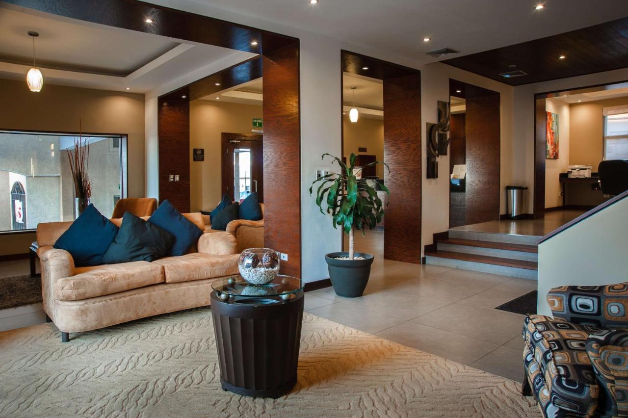 Best Western Cumbres Inn Cd. Cuauhtemoc Екстер'єр фото