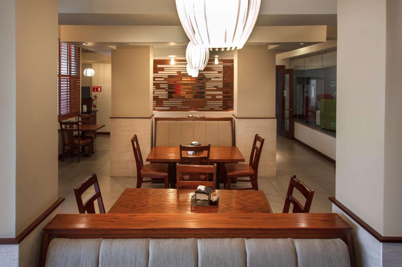 Best Western Cumbres Inn Cd. Cuauhtemoc Екстер'єр фото