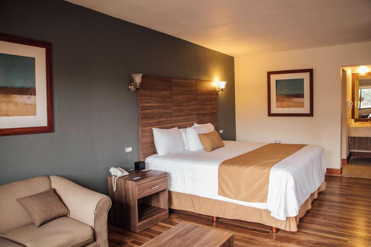 Best Western Cumbres Inn Cd. Cuauhtemoc Екстер'єр фото