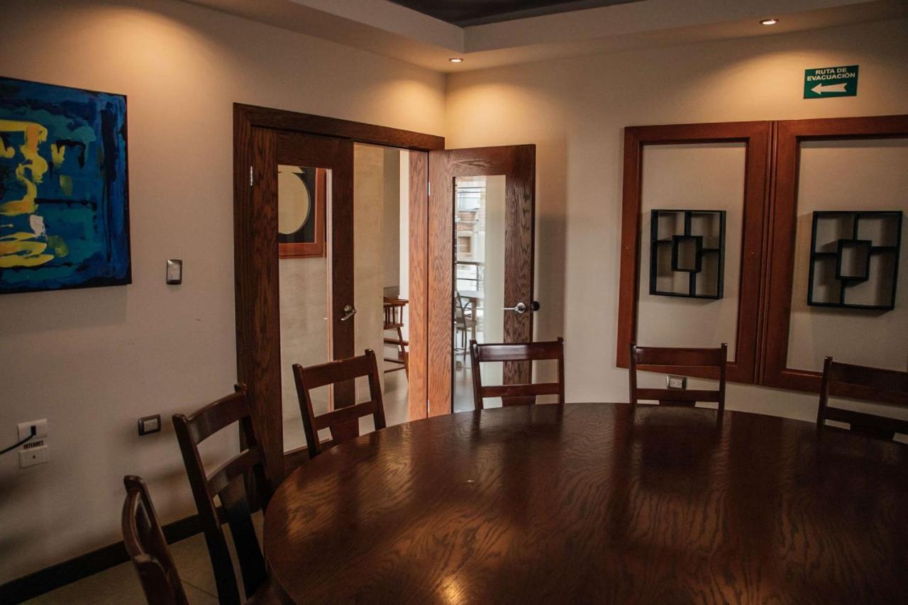 Best Western Cumbres Inn Cd. Cuauhtemoc Екстер'єр фото