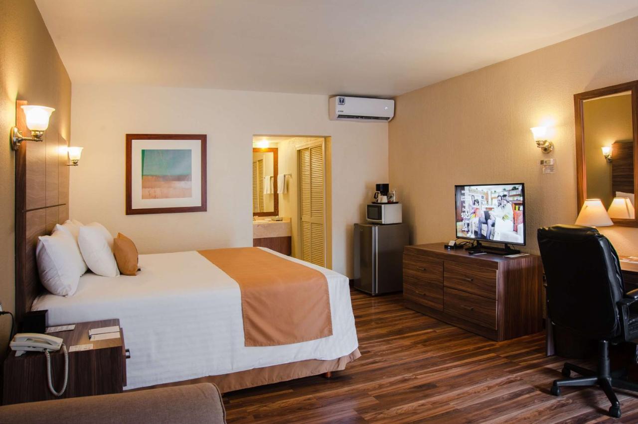 Best Western Cumbres Inn Cd. Cuauhtemoc Екстер'єр фото