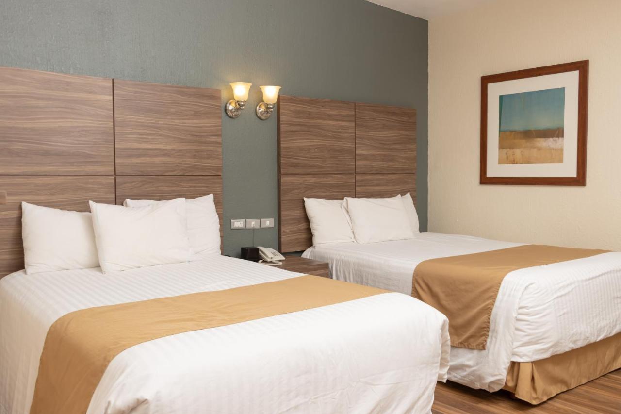 Best Western Cumbres Inn Cd. Cuauhtemoc Екстер'єр фото