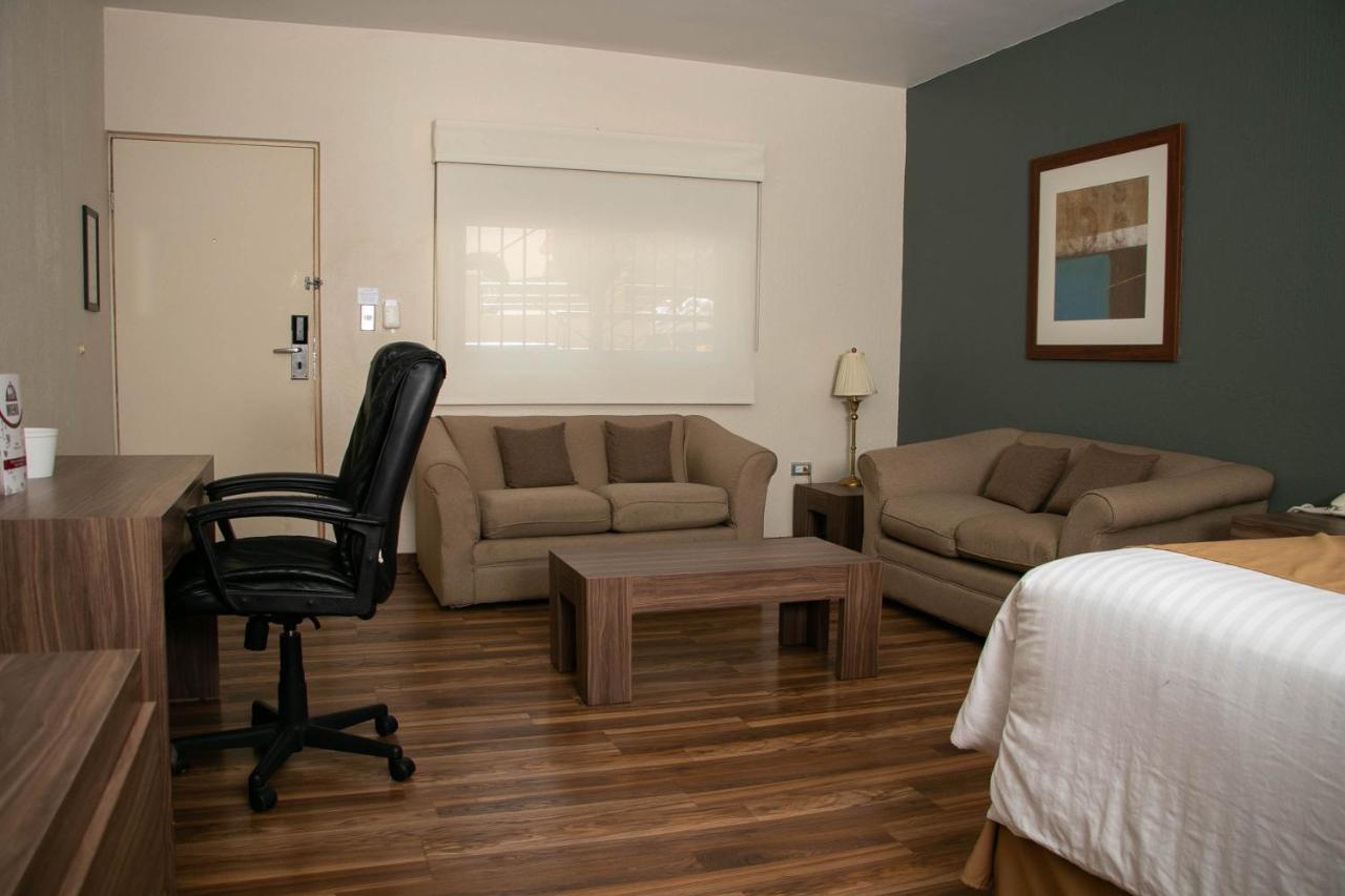 Best Western Cumbres Inn Cd. Cuauhtemoc Екстер'єр фото