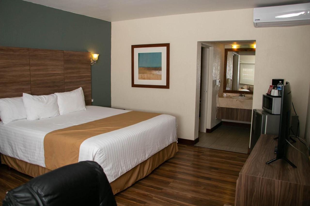 Best Western Cumbres Inn Cd. Cuauhtemoc Екстер'єр фото
