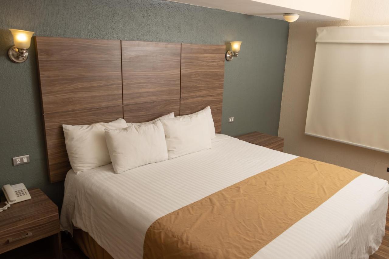 Best Western Cumbres Inn Cd. Cuauhtemoc Екстер'єр фото