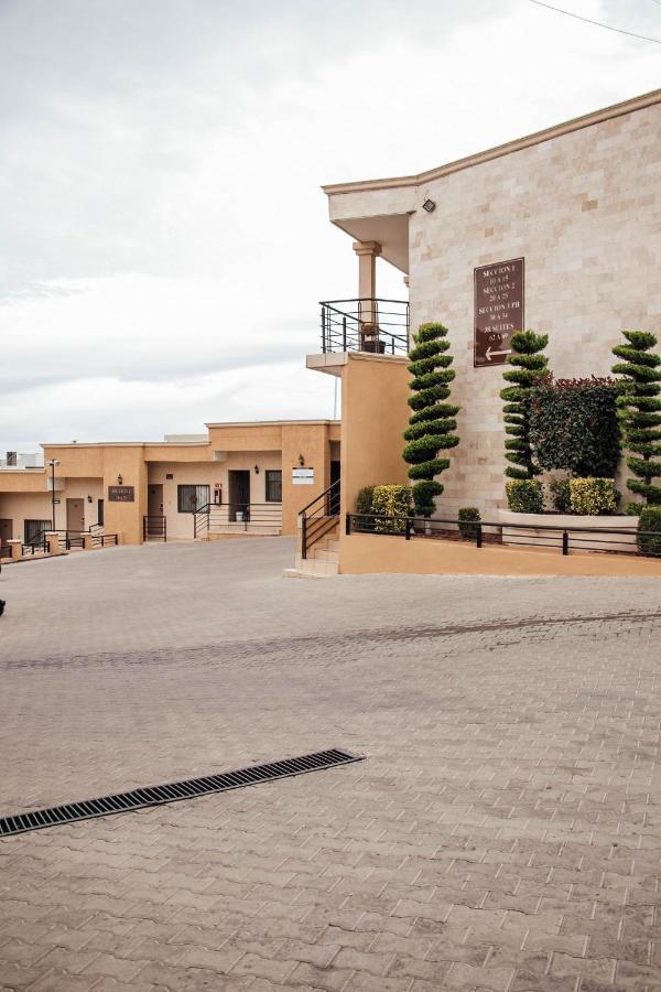 Best Western Cumbres Inn Cd. Cuauhtemoc Екстер'єр фото