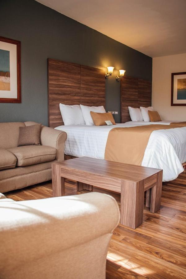 Best Western Cumbres Inn Cd. Cuauhtemoc Екстер'єр фото