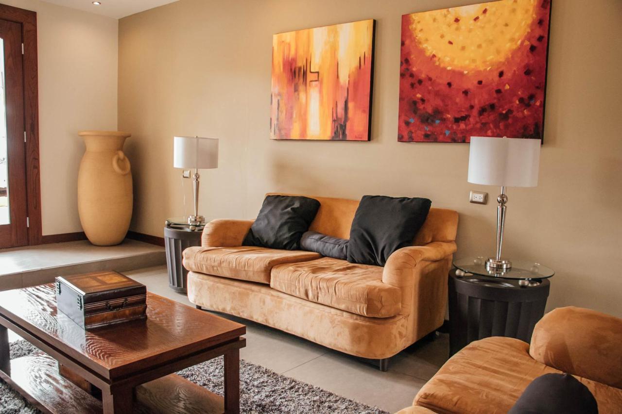 Best Western Cumbres Inn Cd. Cuauhtemoc Екстер'єр фото